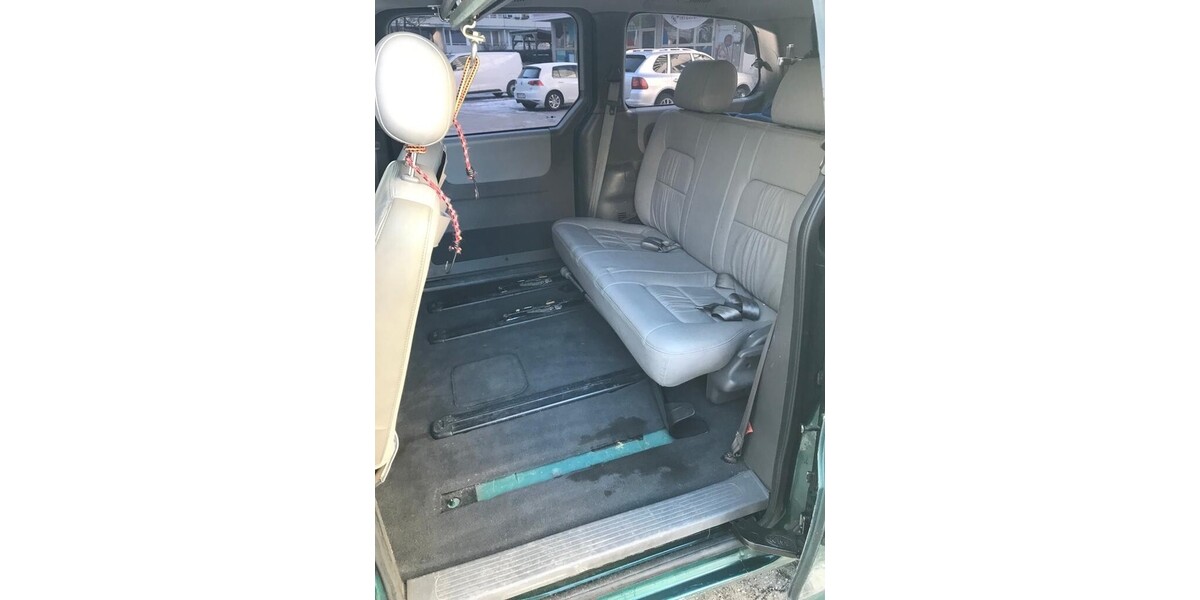 Kia Carnival II 58.000 km 6.500 &euro; München 80313