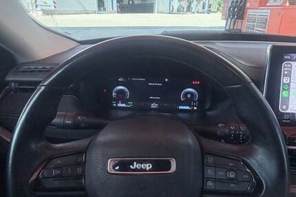 Jeep Compass 28.000 km 21.200 &euro; München 81671