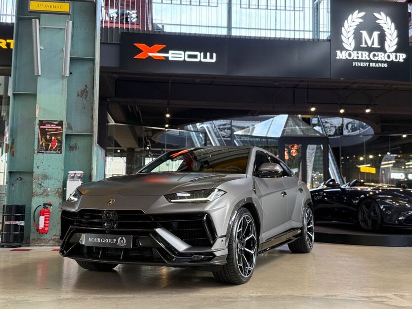 Lamborghini Urus 3.200 km 329.900 € München 80939