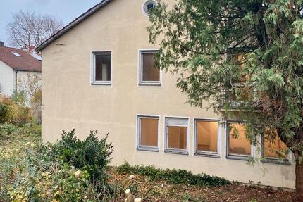 Sanierungsobjekt in Toplage Bogenhausen - von Privat 6 zimmer