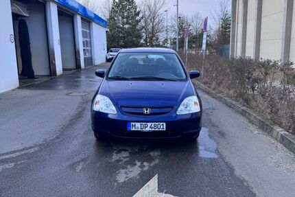 Honda Civic 83.000 km 4.500 &euro; München 81737