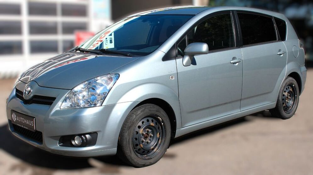 Toyota Corolla Verso 158.000 km 4.999 € München 80636