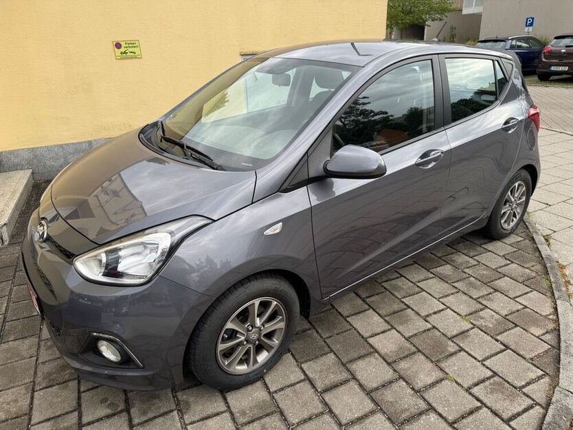 i10
