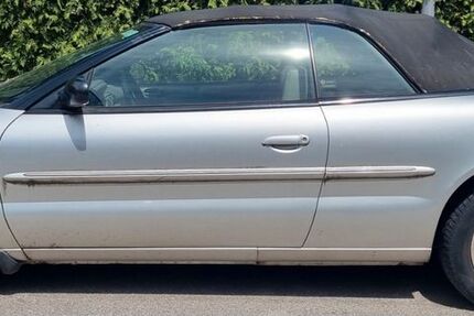 Chrysler Sebring 199.808 km 950 &euro; München 81825