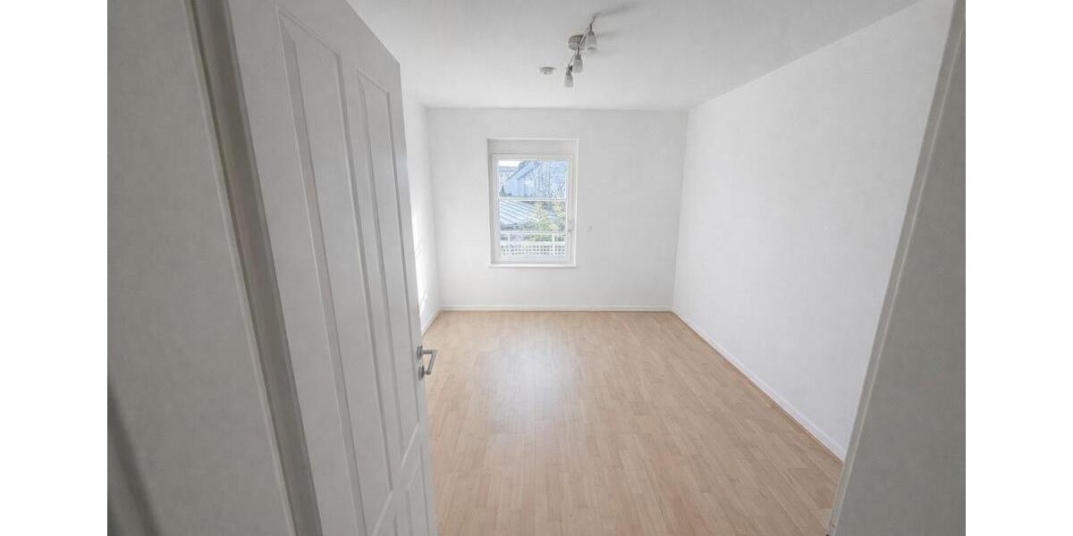 Doppelhaushälfte Gräfelfing - 6 Zimmer, 180 m&sup2;, 3.500&euro; | Angebot:25876664