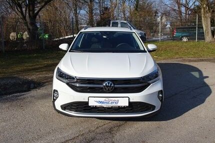 VW Taigo 29.000 km 23.900 &euro; München 80686