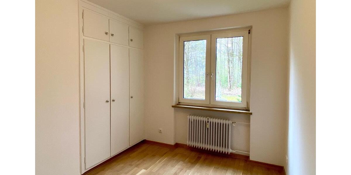 Erdgeschoßwohnung München Ramersdorf-Perlach - 4 Zimmer, 97 m&sup2;, 1.900&euro; | Angebot:26278127