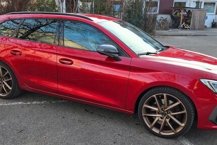 Cupra Leon 56.000 km 23.900 &euro; München 81477