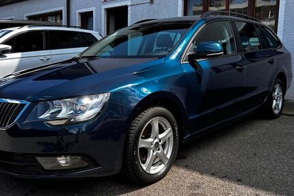 Skoda Superb 144.000 km 6.890 &euro; München 81479