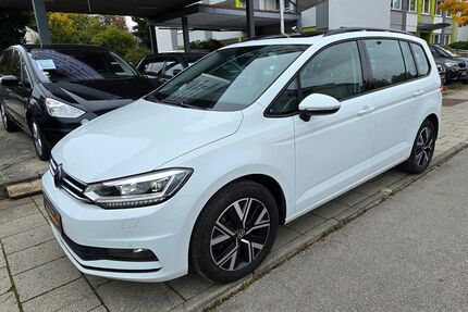 VW Touran 12.500 km 33.950 € München 81673