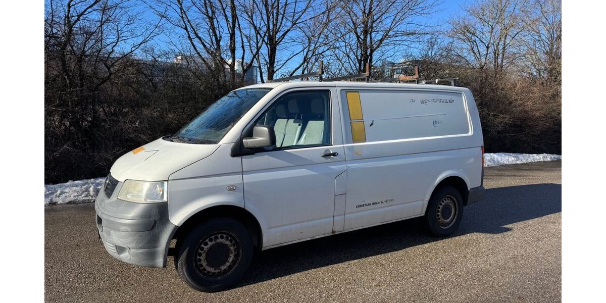 VW T5 Transporter 200.000 km 3.900 &euro; Feldkirchen 85622