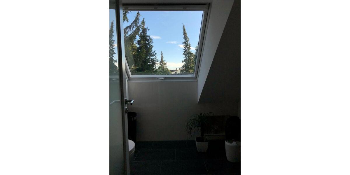 Dachgeschoßwohnung München Am Hart - 1 Zimmer, 21 m&sup2;, 500&euro; | Angebot:27592097