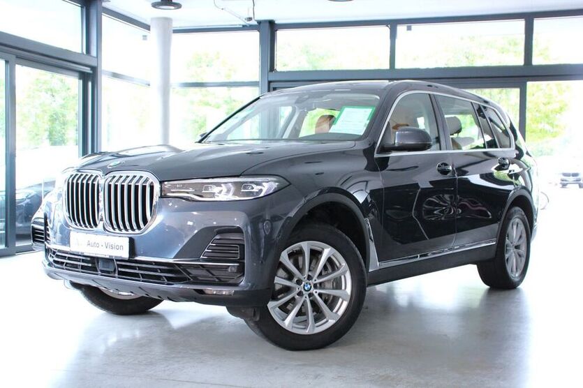 X7