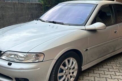 Opel Vectra 186.000 km 2.200 &euro; München 80939