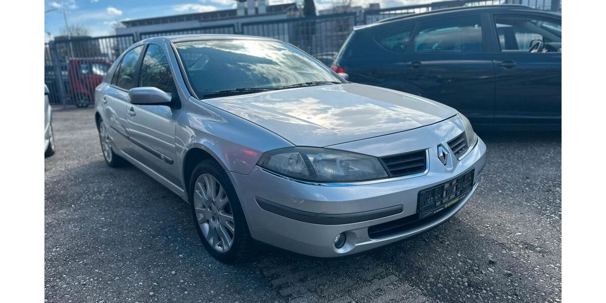 Renault Laguna 144.100 km 1.000 &euro; München 80995