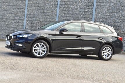 Seat Leon 40.600 km 15.990 &euro; München 81243