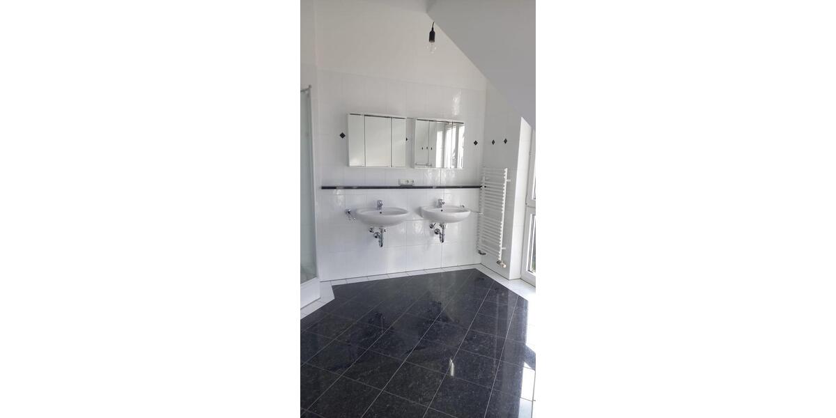 Doppelhaushälfte München Ramersdorf-Perlach - 6 Zimmer, 174 m&sup2;, 3.850&euro; | Angebot:26349990