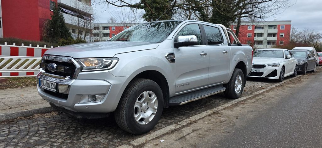 Ford Ranger 152.600 km 23.900 &euro; München 81249