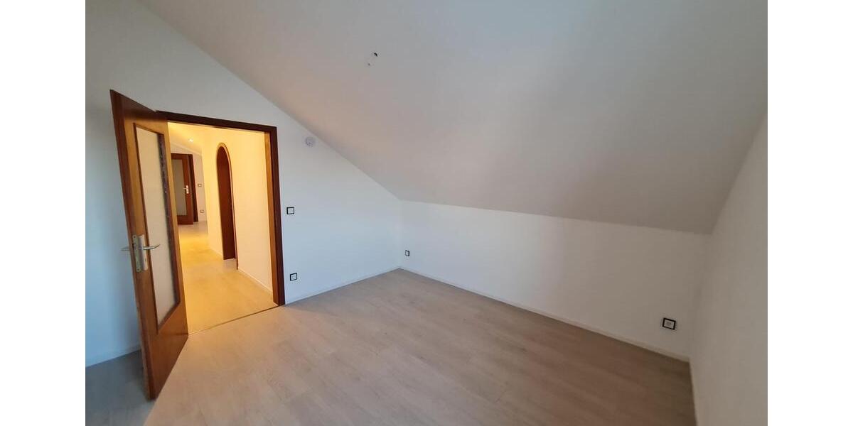 Dachgeschoßwohnung Olching - 2 Zimmer, 41 m&sup2;, 980&euro; | Angebot:26416390