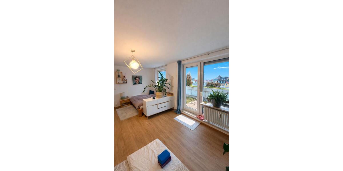 Dachgeschoßwohnung München Maxvorstadt - 1 Zimmer, 38 m&sup2;, 1.300&euro; | Angebot:26234779
