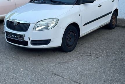 Skoda Fabia 172.000 km 890 € München 81479