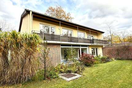 Haus zum Mieten in Gräfelfing 4.000 € 220 m² 7 zimmer