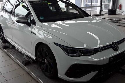 VW Golf 92.302 km 34.530 &euro; Wolfratshausen 82515