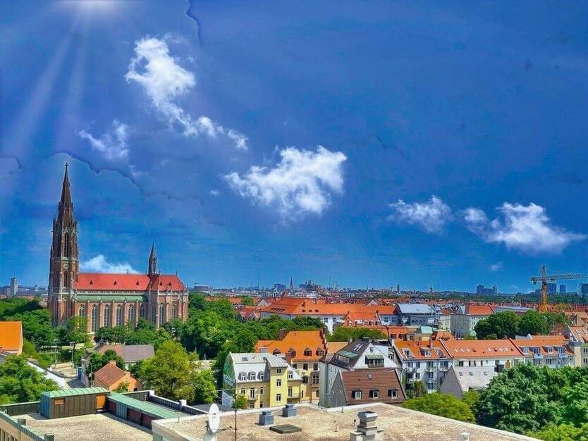 Helle 1-Zimmer-Wohnung mit Loggia & Blick über München