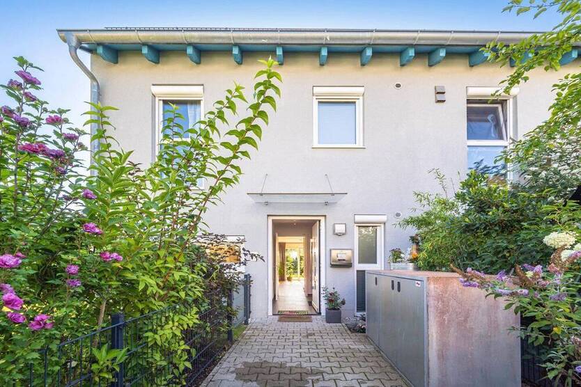 Neuwertiges Reiheneckhaus in München-Neuried