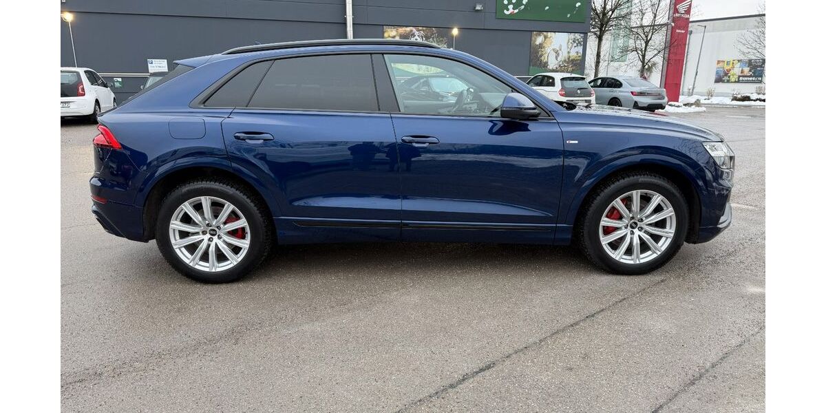 Audi Q8 88.589 km 50.900 &euro; Germering 82110