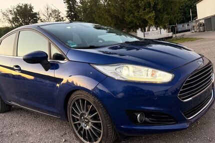 Ford Fiesta 156.134 km 5.500 &euro; Hallbergmoos 85399