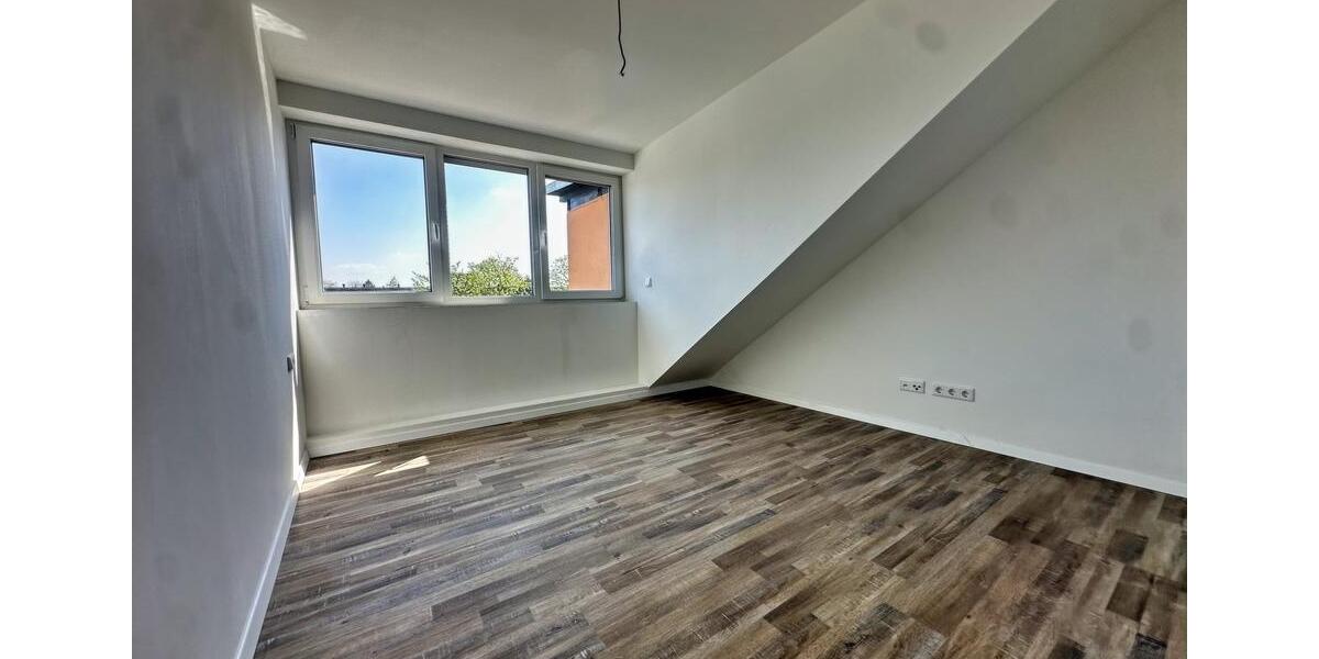 Dachgeschoßwohnung München Ramersdorf-Perlach - 4 Zimmer, 76 m&sup2;, 1.835&euro; | Angebot:26381389