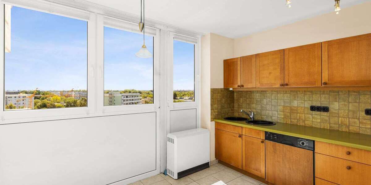 Weitblick • Wohnküche • Wintergarten | Geräumige 2-Zi-Balkonwohnung mit TG-Stellplatz - Appartement München Bogenhausen | Angebot:27110890