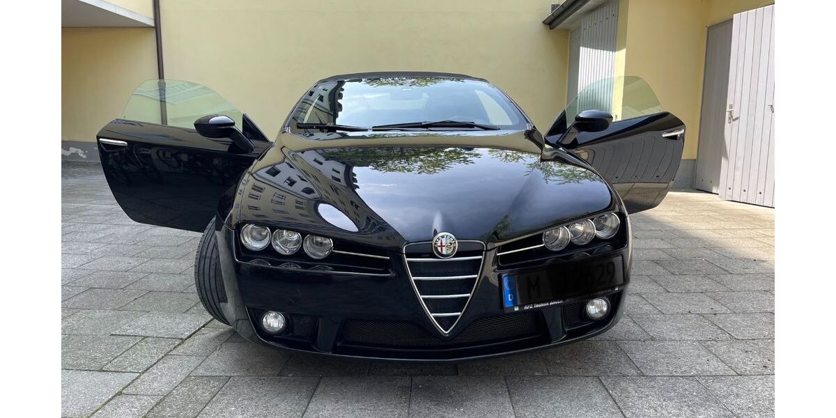 Alfa Romeo Spider 89.500 km 20.500 &euro; München 80638