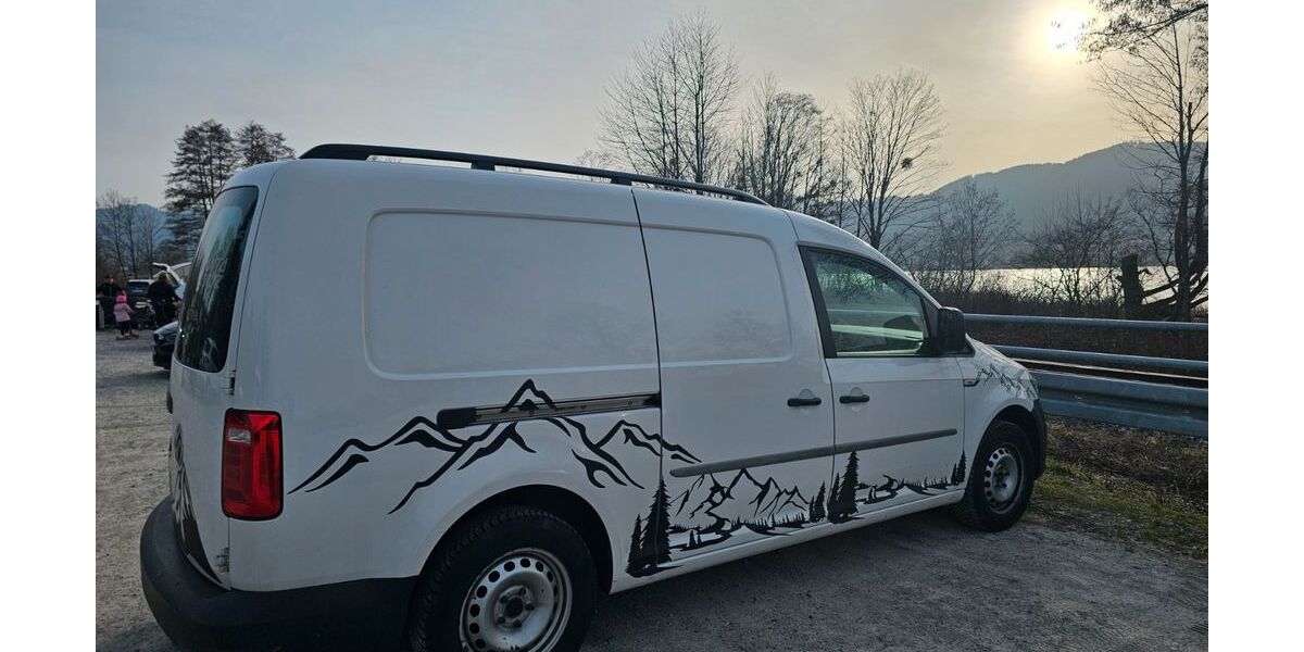 VW Caddy Maxi 124.300 km 13.990 &euro; München 81547