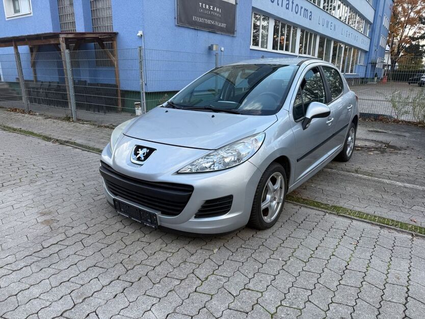 Peugeot 207 146.850 km 1.990 € München 81243
