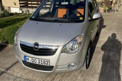 Opel Agila 153.000 km 2.900 &euro; Muenchen 80997