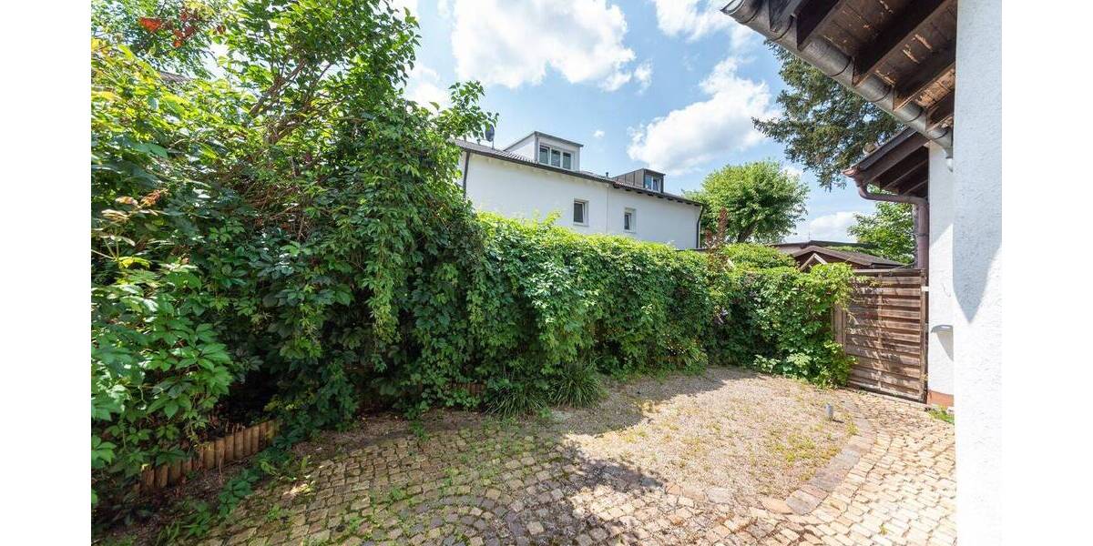 Reihenmittelhaus München Thalk.Obersendl.-Forsten-Fürstenr.-Solln - 5 Zimmer, 106 m&sup2;, 670.000&euro; | Angebot:26358295