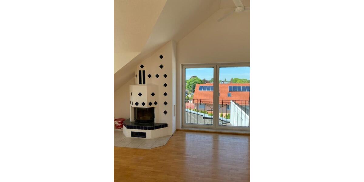 Dachgeschoßwohnung Puchheim - 3 Zimmer, 121 m&sup2;, 1.450&euro; | Angebot:25639621