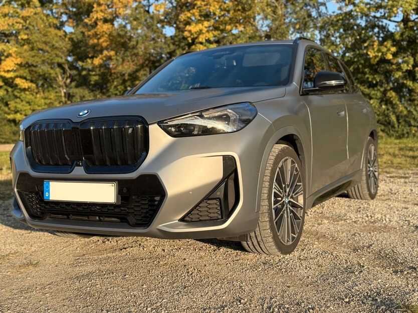 BMW iX1 38.404 km 48.100 € Emmering 82275