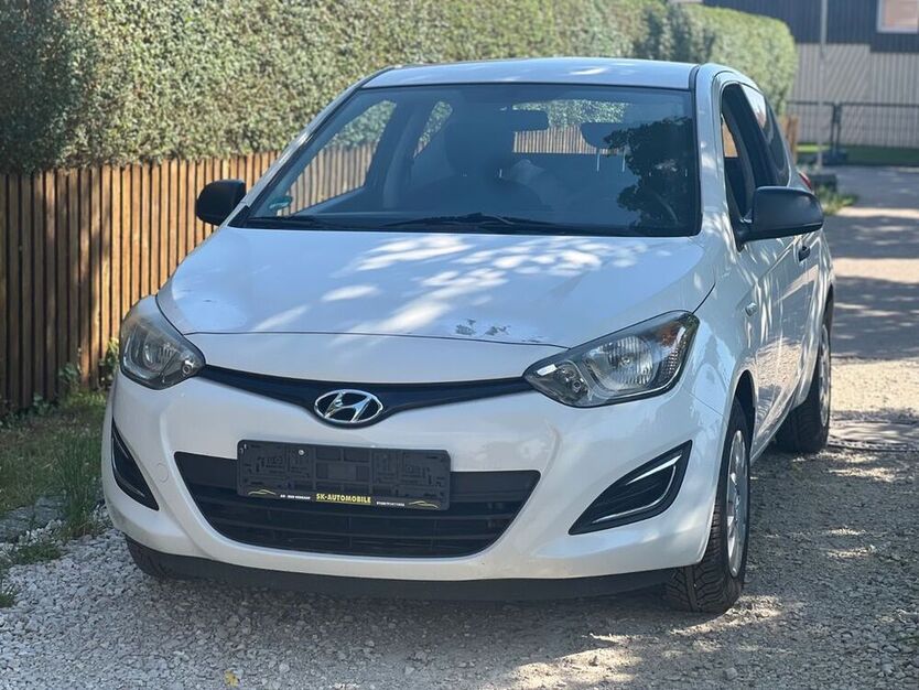 i20