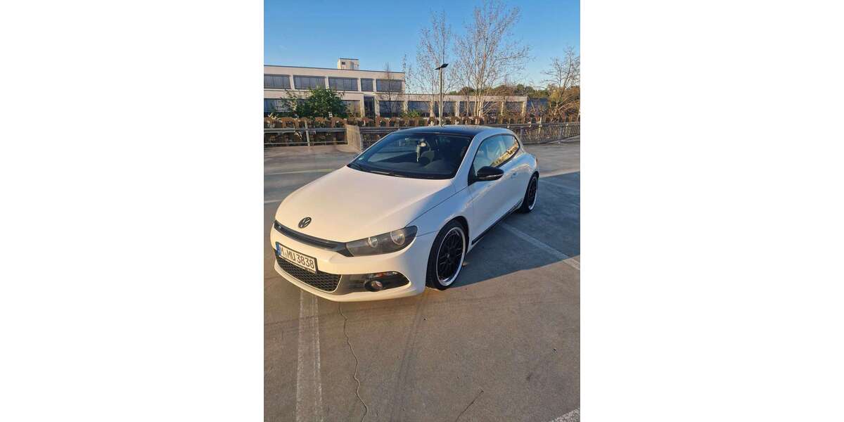 VW Scirocco 215.000 km 8.900 &euro; München 80939