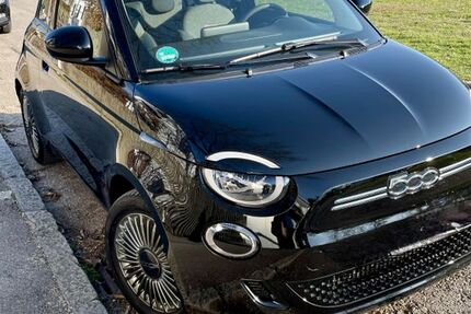 Fiat 500 9.500 km 17.900 &euro; München 81825