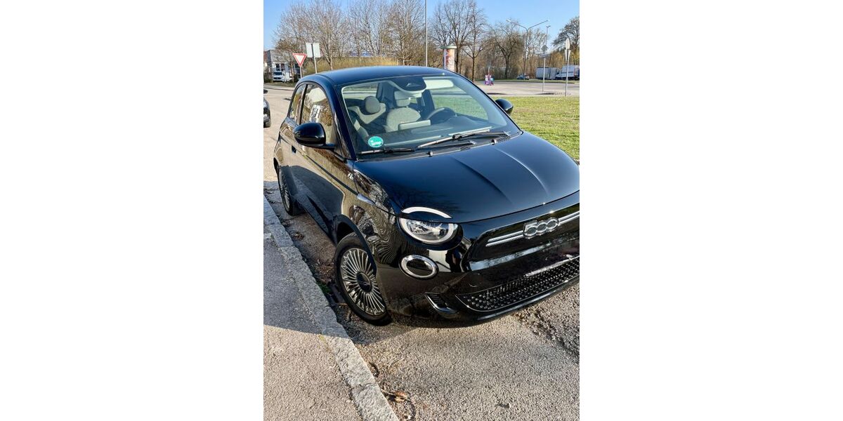 Fiat 500 9.500 km 17.900 &euro; München 81825