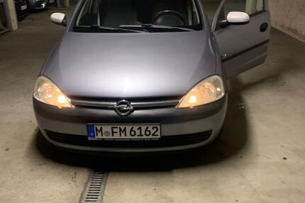 Opel Corsa 70.000 km 3.300 &euro; München 80937