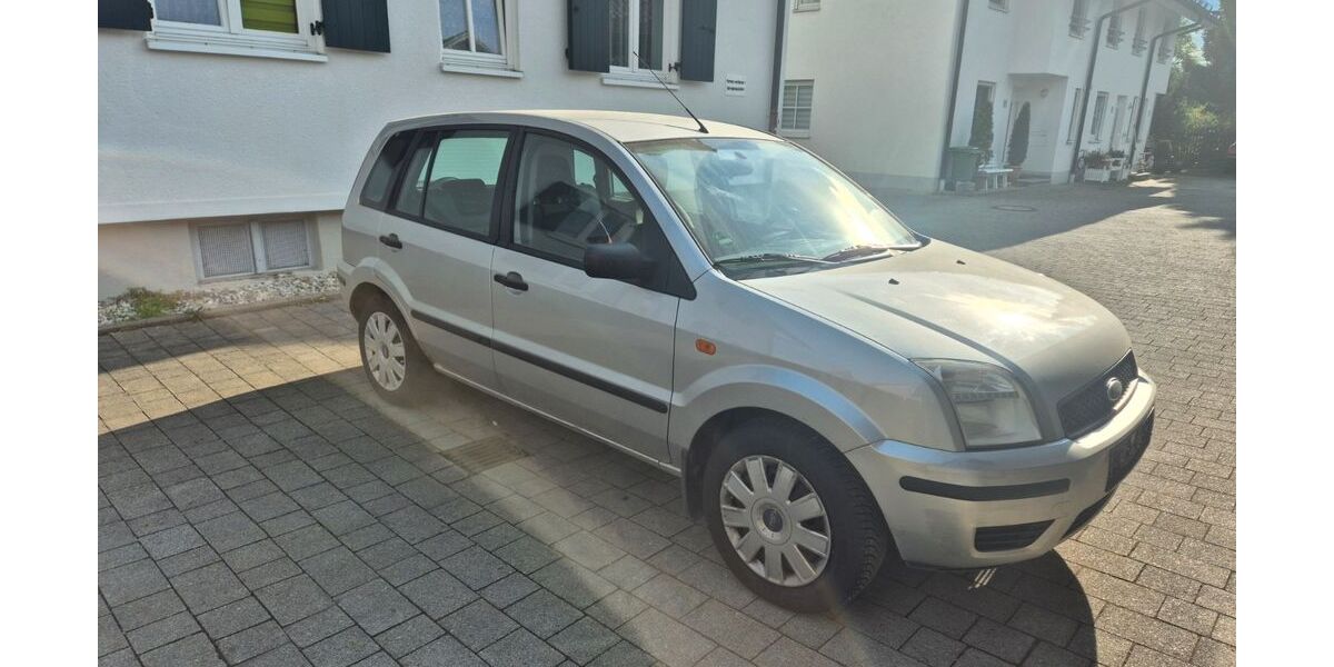 Ford Fusion 163.000 km 990 &euro; Grasbrunn 85630