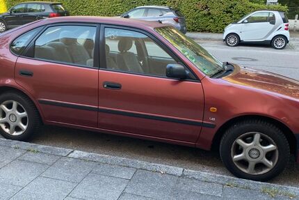 Toyota Corolla 93.768 km 3.300 € München 81243