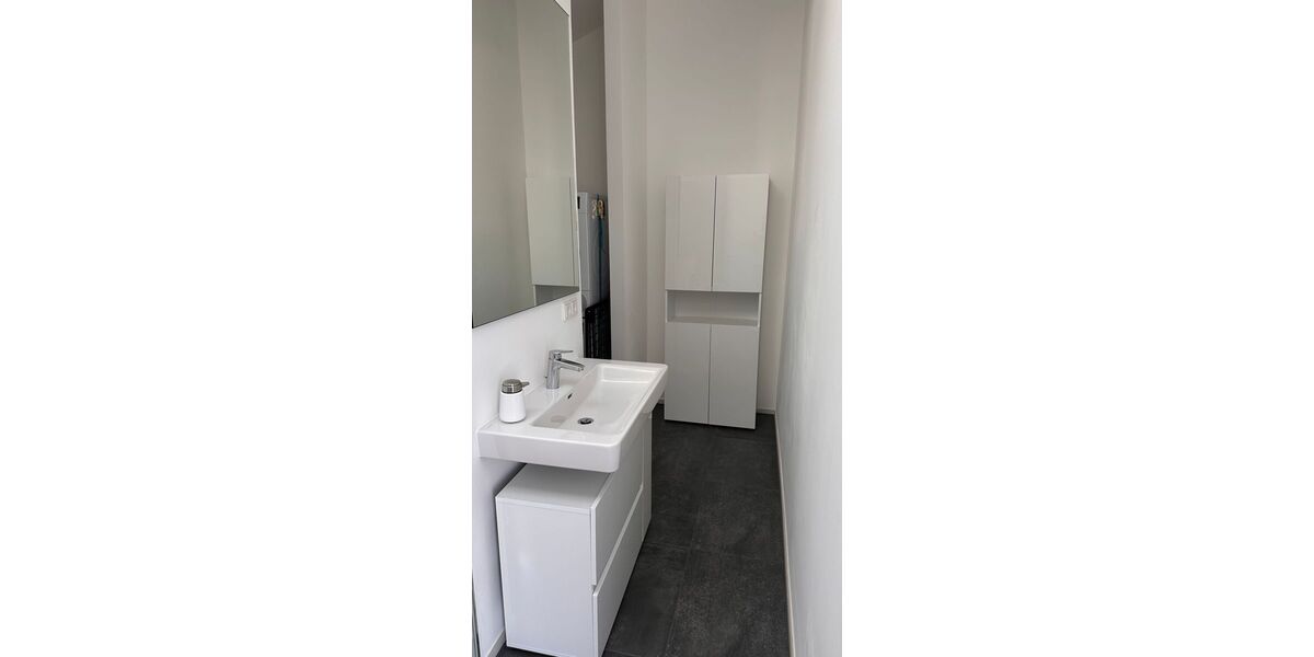 Helle 2-Zimmer-Dachterrassenwohnung - Nachmieter gesucht - 2- Germering | Angebot:26832024