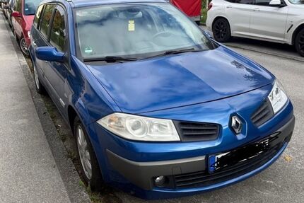 Renault Megane 178.185 km 2.600 € München 81377