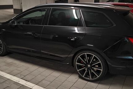 Seat Leon 178.000 km 13.999 &euro; München 80686